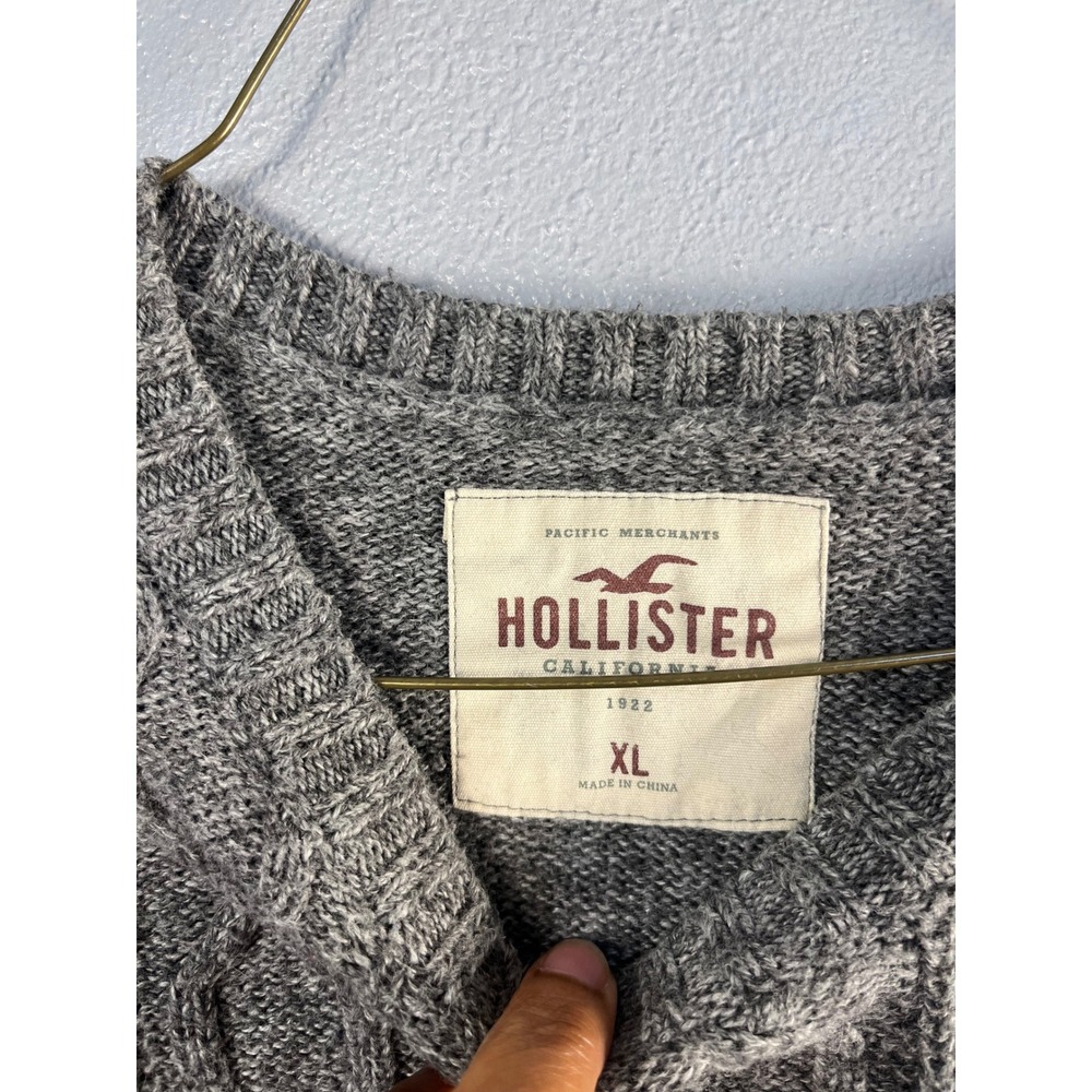 HOLLISTER Cable Knit Sweater Mens XL Gray Pullover Crew Neck Streetwear Classic - Picture 2 of 4